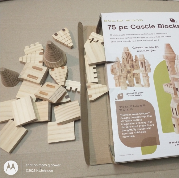 Treehaus Castle Building Blocks - Picture 3 of 4